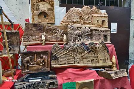 Vallée d'Aoste, foire populaire de Saint-Ours à Donnas.