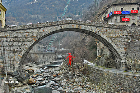 Le Diable pendu sous le pont