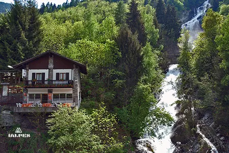 Cascade de Lenteney, Vallée d'Aoste, Italie