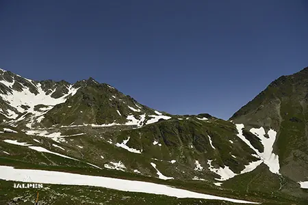 Route col du Grand-Saint-Bernard vallée d'Aoste