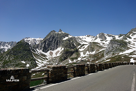 Route du col du Grand Saint-Bernard, Italie