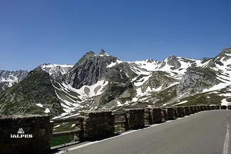 Route du col du Grand Saint-Bernard, Italie