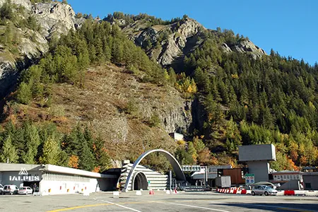 Tunnel du Mont-Blanc, Vallée d'Aoste